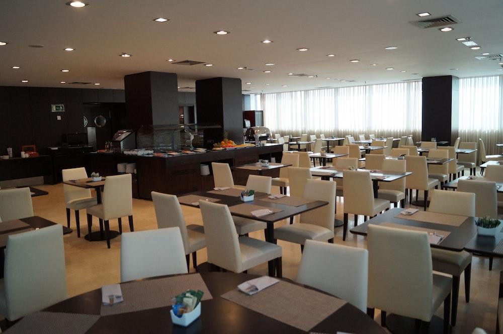 Lcb Hotel Fuenlabrada Zewnętrze zdjęcie