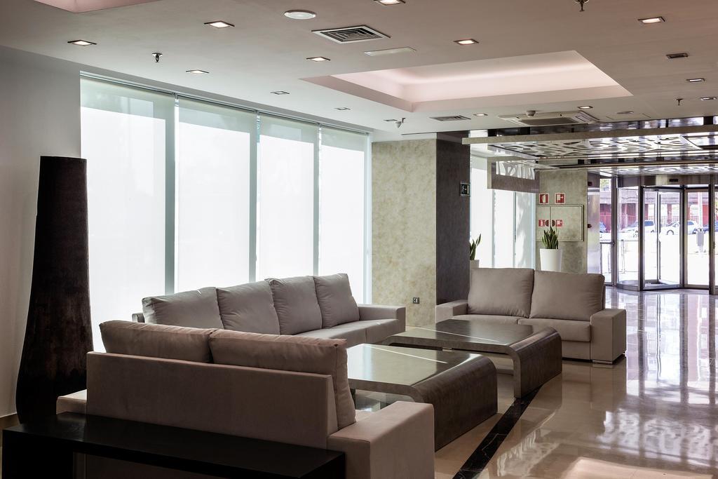 Lcb Hotel Fuenlabrada Zewnętrze zdjęcie